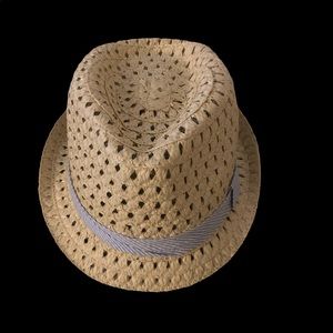 Fidora hat